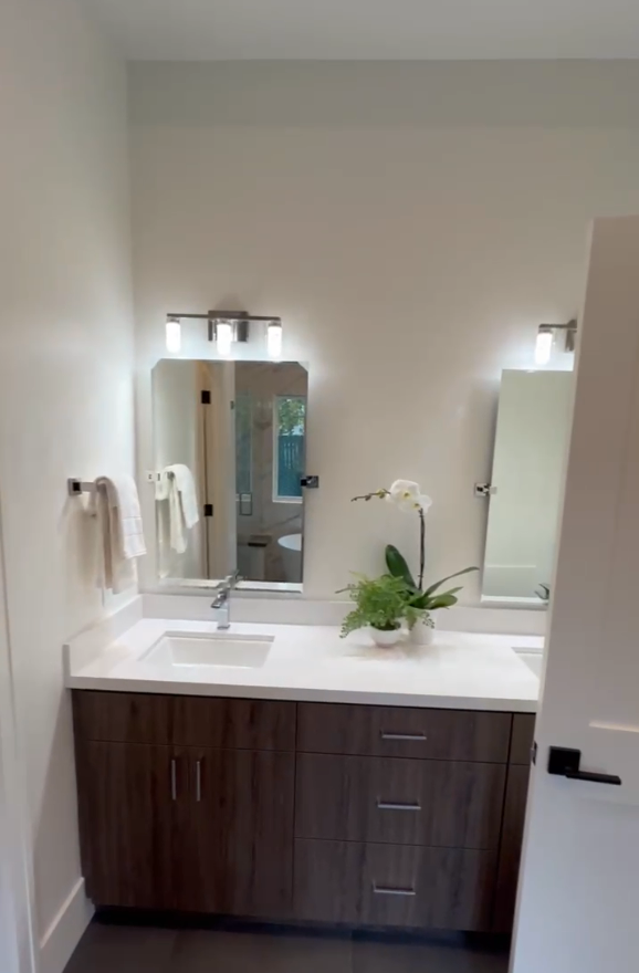 Prefab1® Modern 800 Sq. Ft. Two-Story 2-Bedroom ADU – Fully Installed, Turnkey Solution
